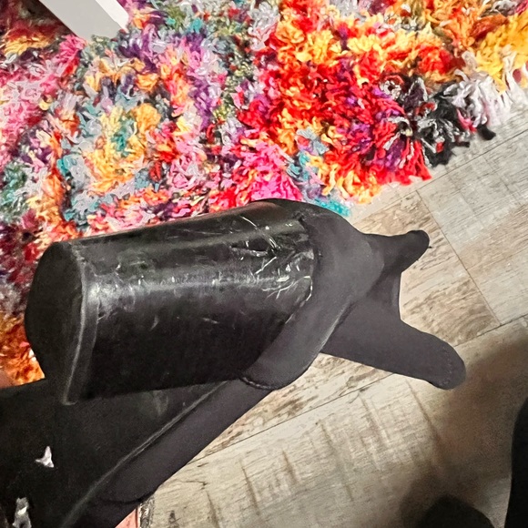 Forever, 21 heeled black boot size 7 1/2 - Picture 5 of 14